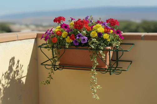 Fixed Classic Balcony Planter Holder – Heart Motif – 6 Sizes – 4 Colors – 20 kg Capacity